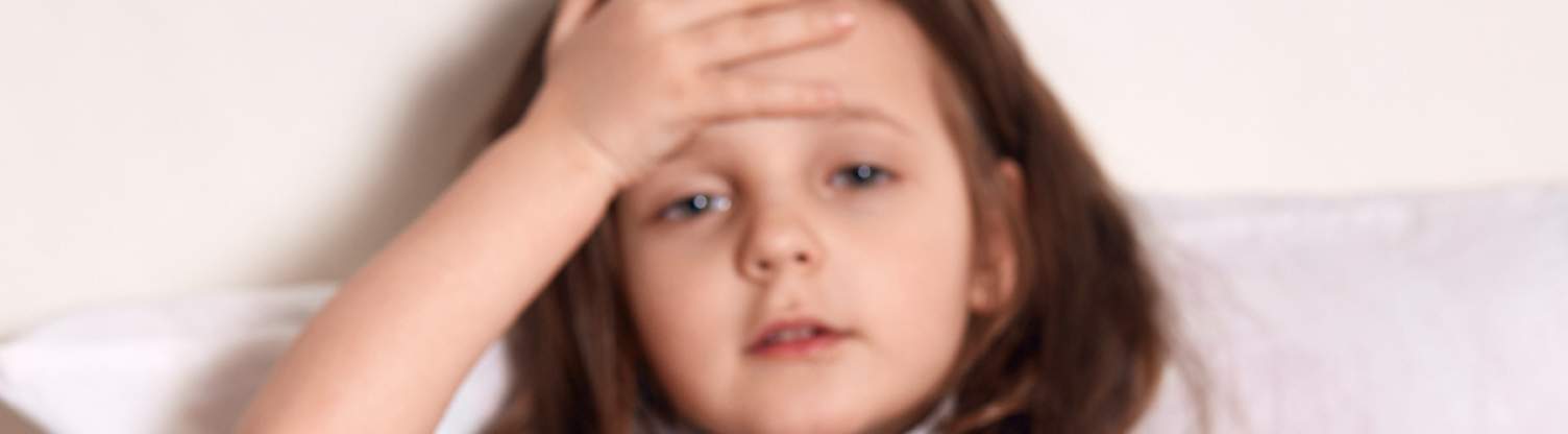 niña con fiebre